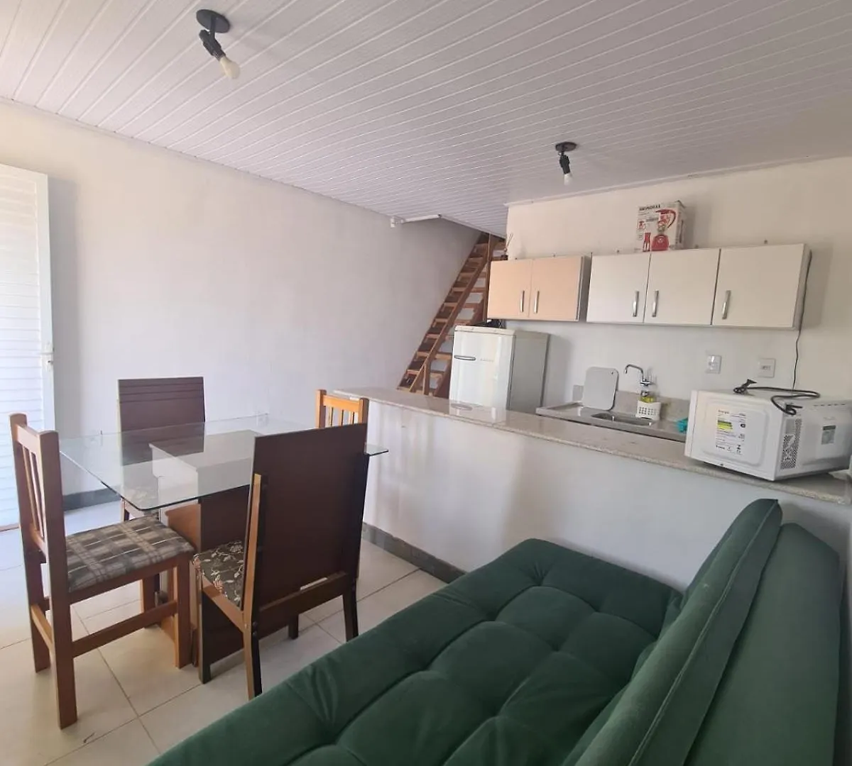 펜션 Recanto Das Pedras- Casa Pedra Ardosia - Com Vista Para O Mar 자구아루나